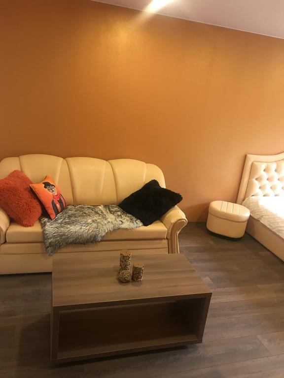 Trumpalaike Buto Nuoma Rokiskyje Su Jacuzzi Rokiskis Esterno foto